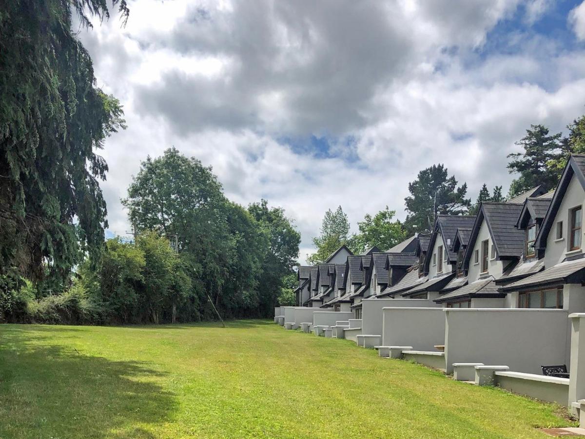 Old Court Holiday Homes Terryglass - Sleeps 6 By Trident Holiday Homes Esterno foto